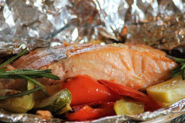 Форель с овощами в духовке