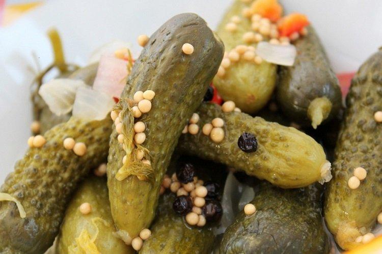 Классический рецепт малосольных огурцов