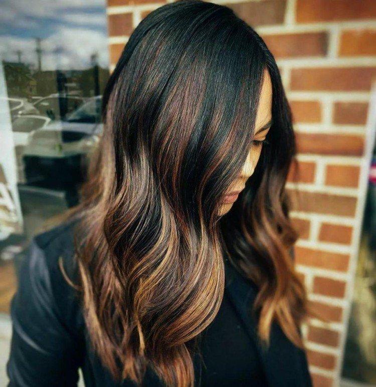 Мелирование на темные волосы - фото