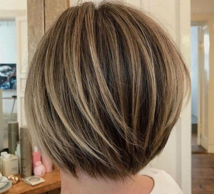 Мелирование на короткие волосы 2021 - фото