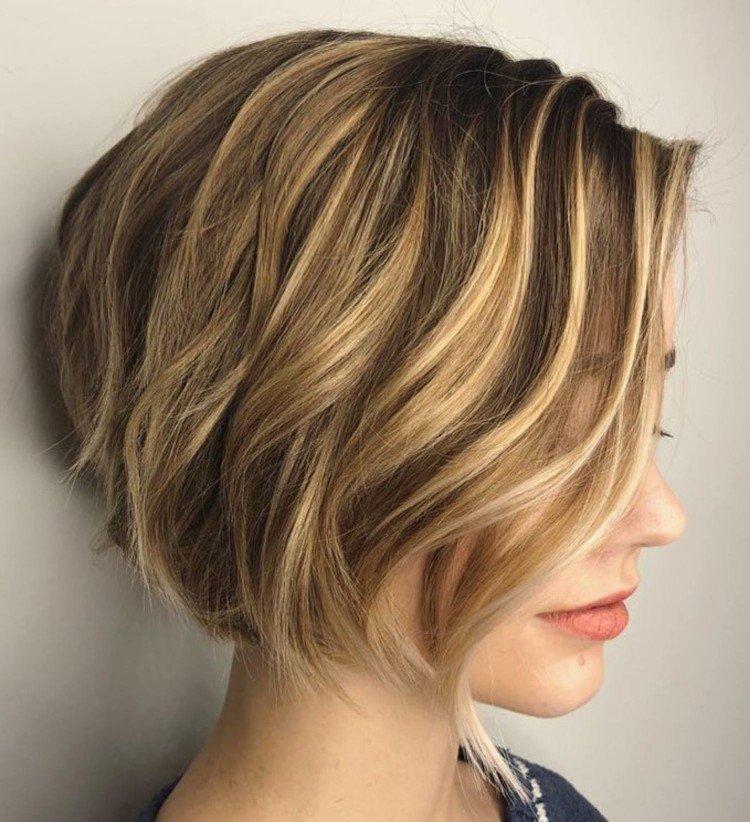 Мелирование на короткие волосы 2021 - фото