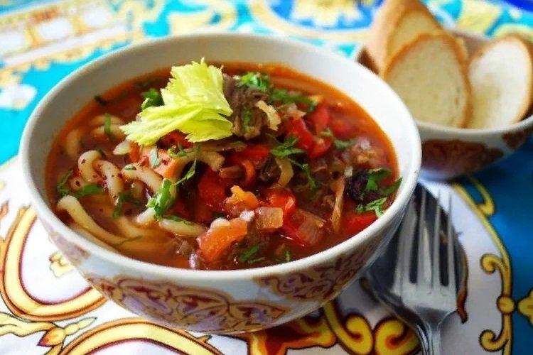 Лагман из говядины с фасолью