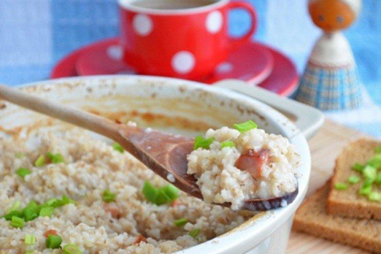 Ячневая каша с беконом