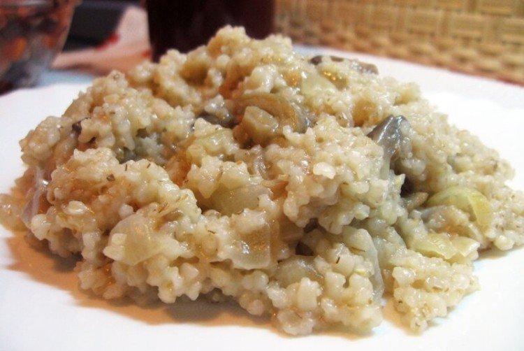 Ячневая каша с грибами