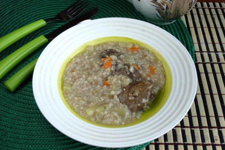 Ячневая каша с печенью