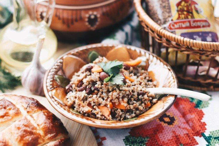 Гречневая каша с фасолью