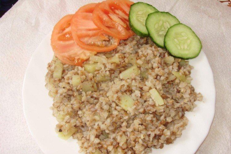 Гречневая каша с картошкой