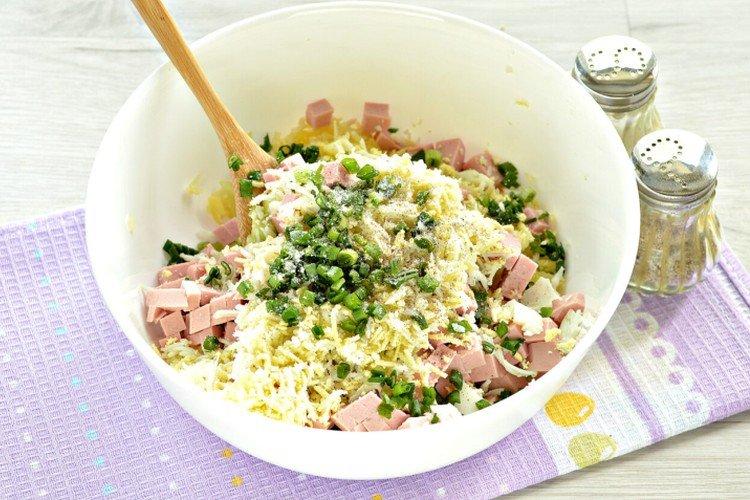 С сосисками и плавленым сыром