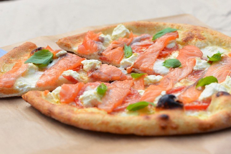 Начинка для пиццы с красной рыбой