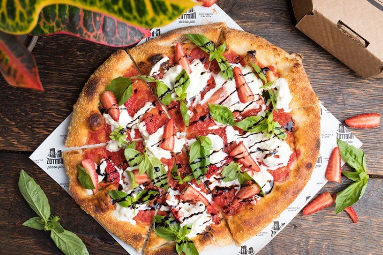 Начинка с клубникой и моцареллой