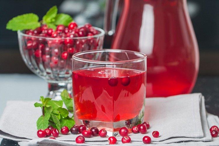 Компот из ревеня и рябины