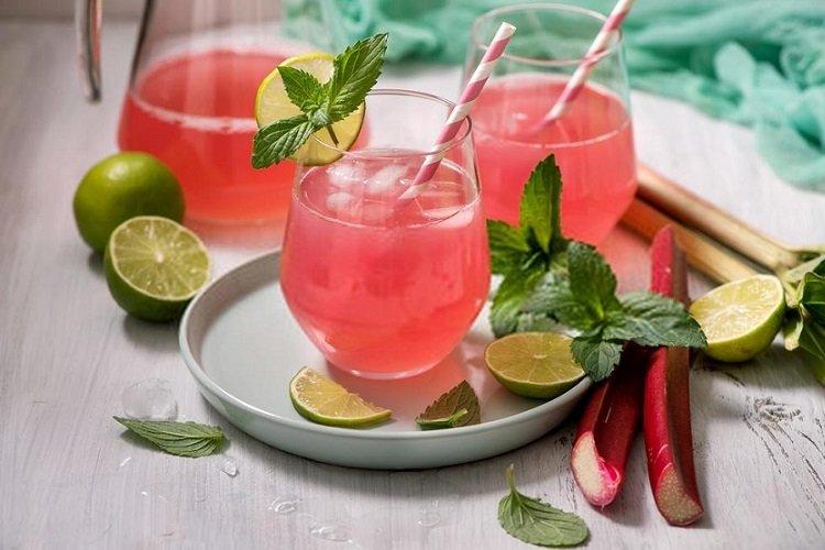 Компот из ревеня и мяты