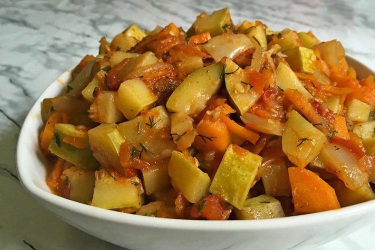 Соте из овощей с кабачками