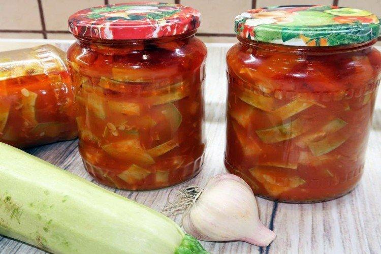 Салат из кабачков с томатной пастой на зиму