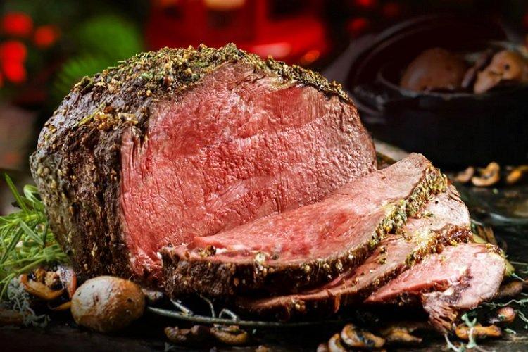 Ростбиф из говядины с грибами