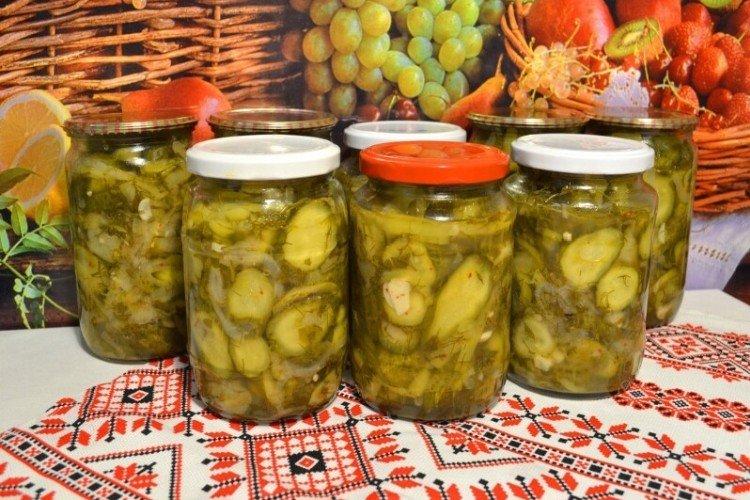 Салат из огурцов «Пятиминутка»