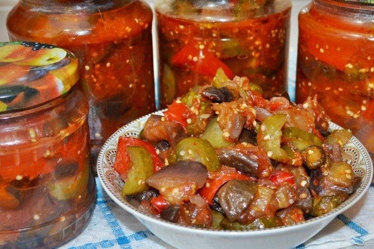 Салат из огурцов с баклажанами