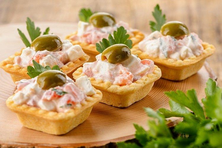 Тарталетки с начинкой из крабового мяса