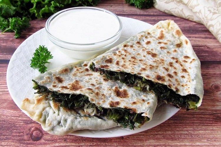 Армянские лепешки с зеленью