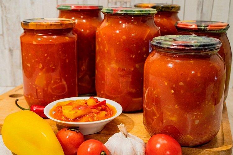 Салат из кабачков и помидоров на зиму