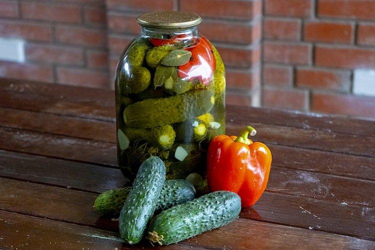 Огурцы с болгарским перцем на зиму