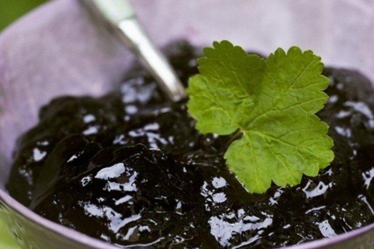 Варенье из шелковицы и черной смородины