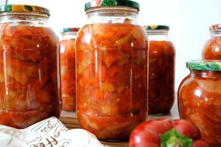 Салат из помидоров с перцем