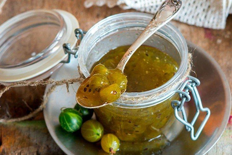 Варенье с крыжовником и ревенем