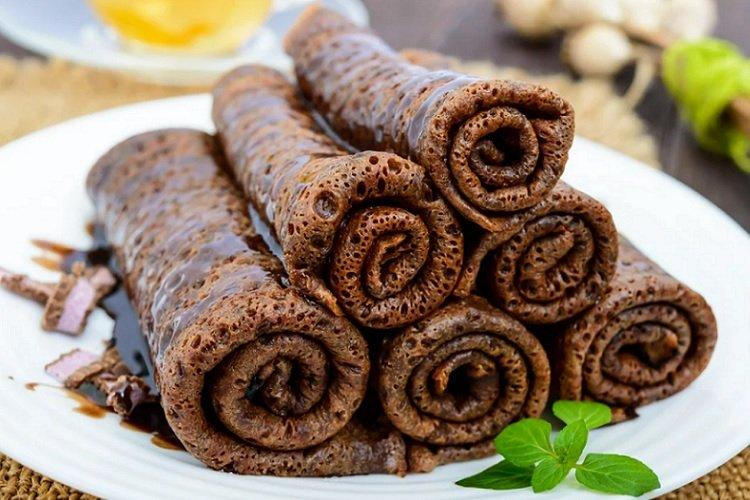 Ажурные блины на молоке с какао