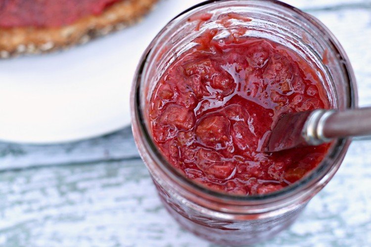 Варенье из Виктории с ревенем