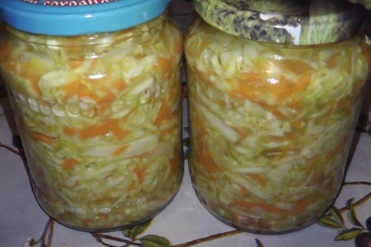 Салат из капусты с морковью