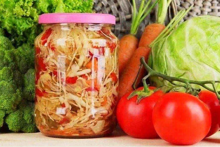 Салат с капустой и помидорами на зиму