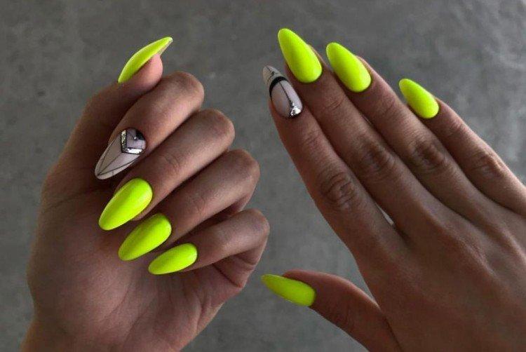 Желтый неоновый маникюр