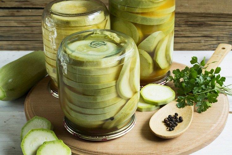 Маринованные кабачки с уксусом