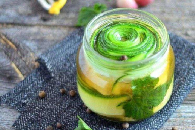 Маринованные кабачки с медом и маслом