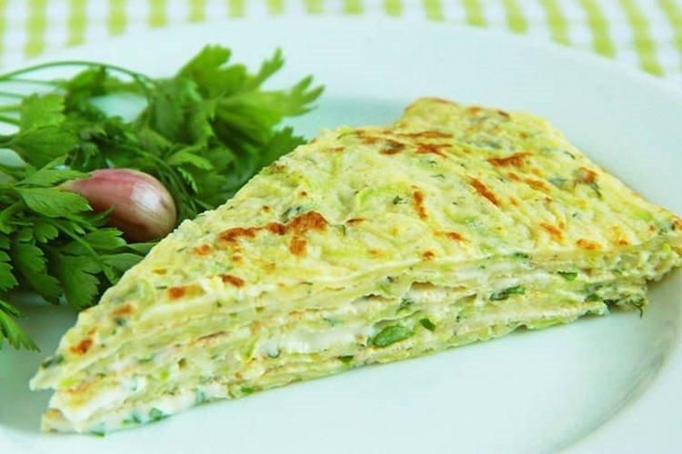 Торт из кабачков, творога и зеленого лука