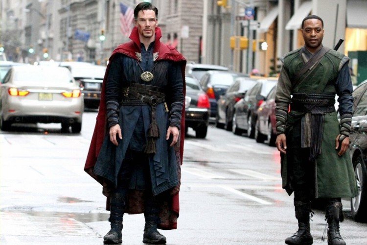 Доктор Стрэндж (2016)