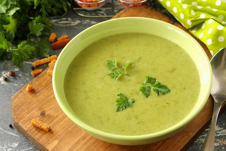 Кабачковый суп-пюре с грибами