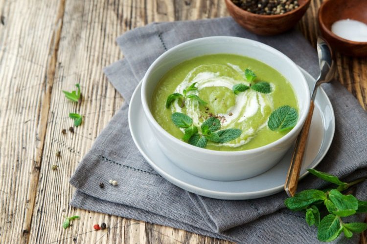 Суп-пюре из кабачков и имбиря