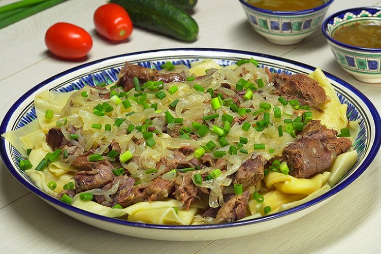 Бешбармак с мясом индейки