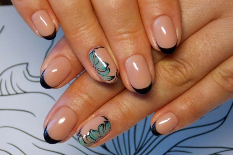 Контрастные узоры на короткие ногти