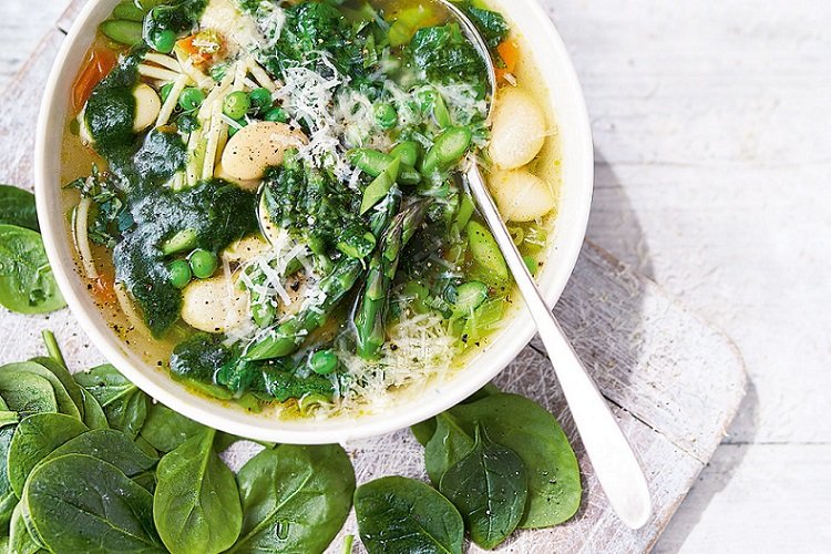 Минестроне со шпинатом