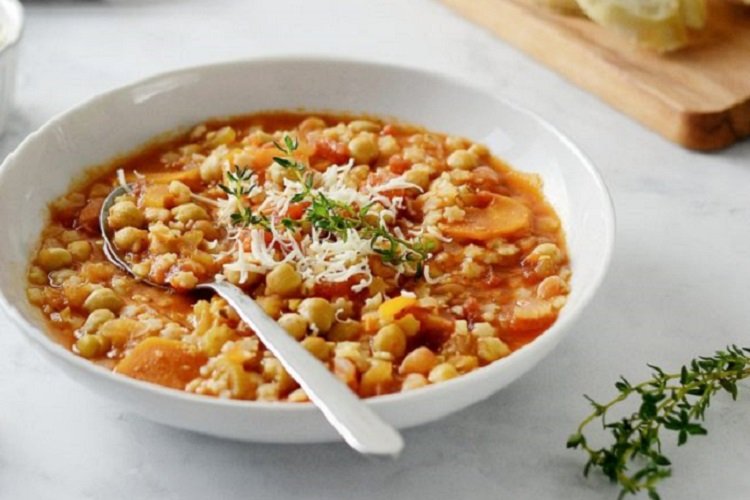 Минестроне с нутом