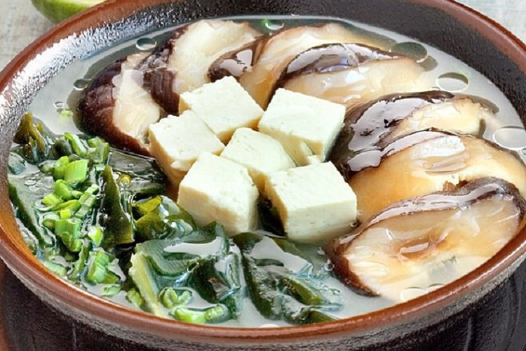 Мисо суп с шиитаке