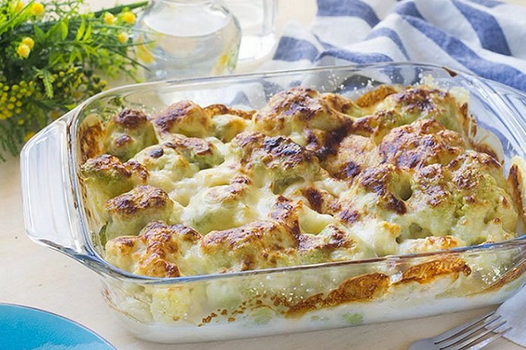 Запеканка из цветной капусты и фарша