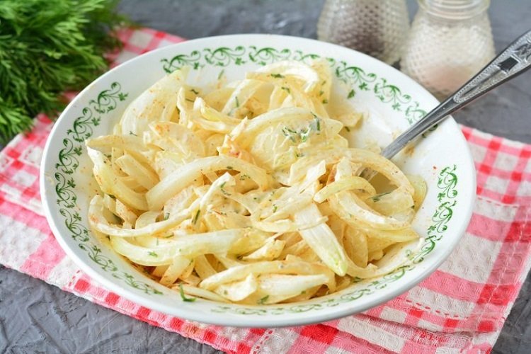 Лук, маринованный в майонезе