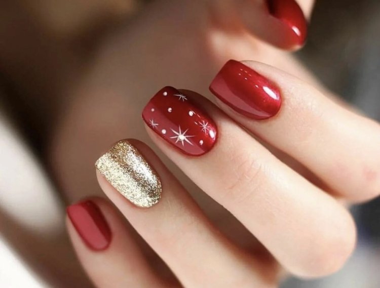 Красный маникюр на короткие ногти