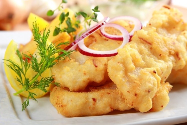 Сметанный кляр с луком и чесноком