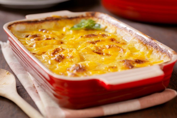 Картофельный гратен с тимьяном и сливками