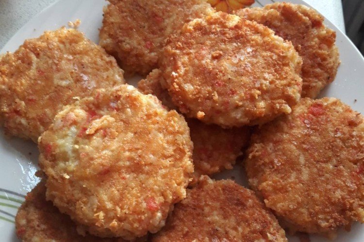 Котлеты из крабовых палочек, сыра и шампиньонов